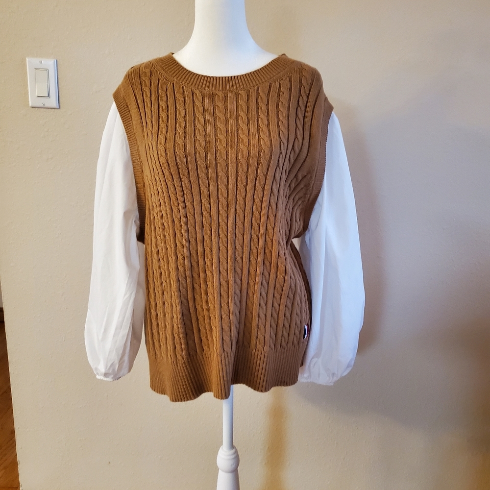 XL Tommy H sweater, never worn w/ tags